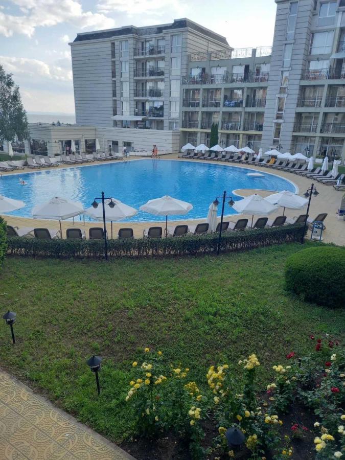 Studio Festa Pomorie Luaran gambar